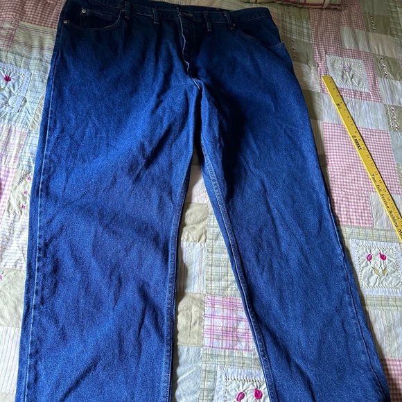 Wrangler‎ Men’s 46x30 Blue Relaxed Fit Jeans - Picture 3 of 8